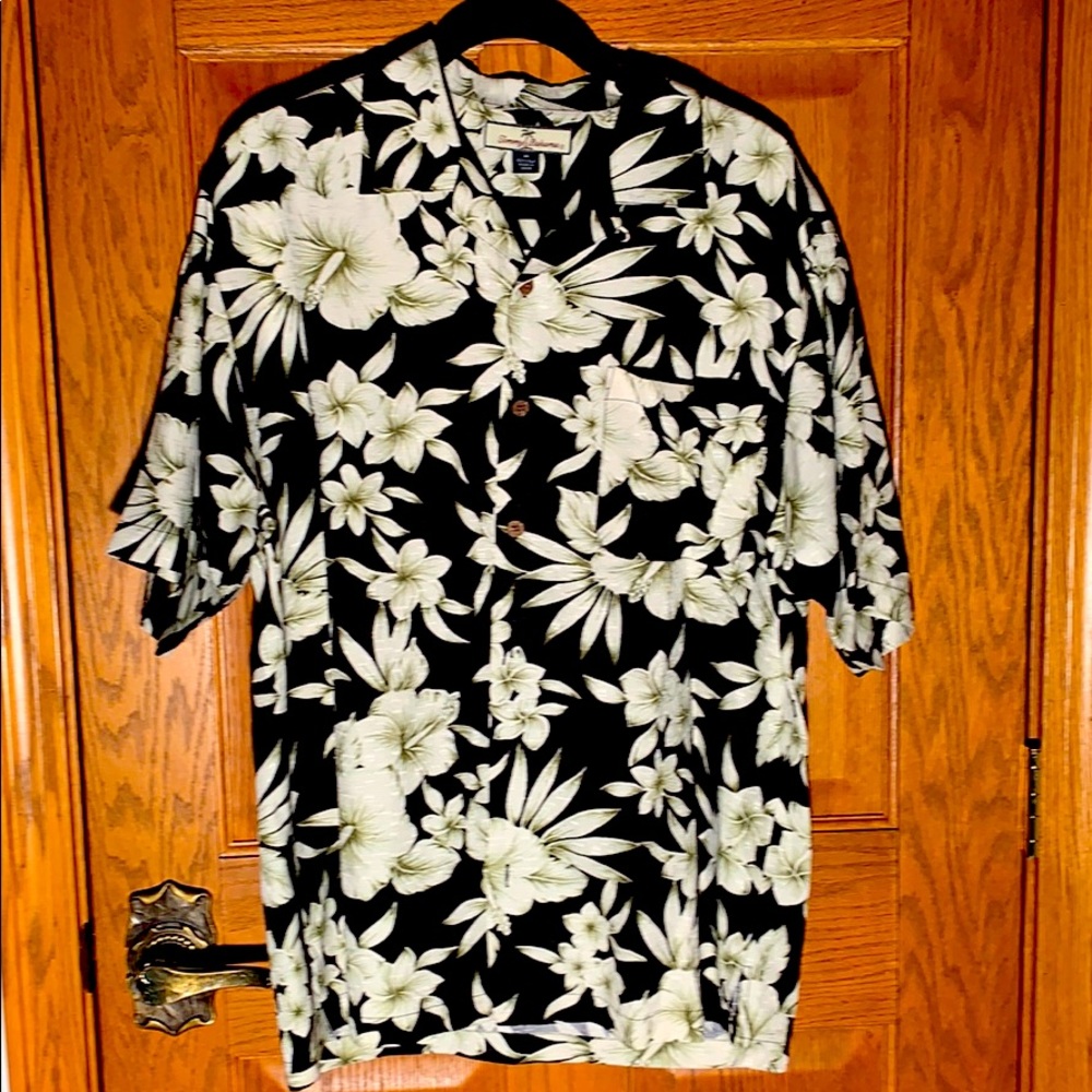 Tommy Bahama men’s shirt like new